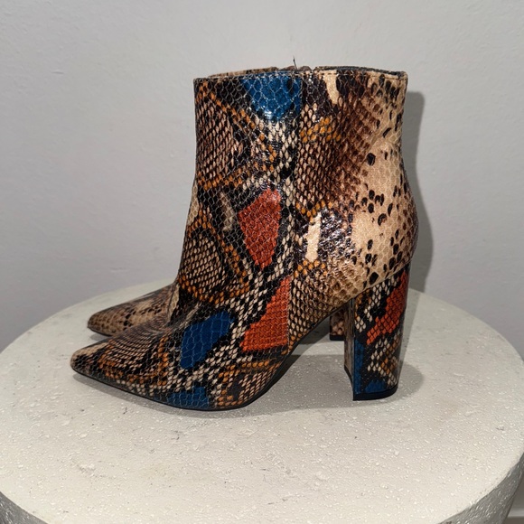 Bamboo Snakeskin Print Booties - Picture 3 of 7